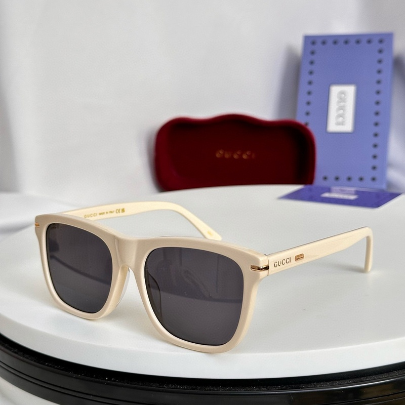 Gucci Sunglasses 336